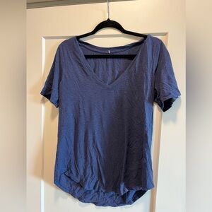 Lululemon Tee